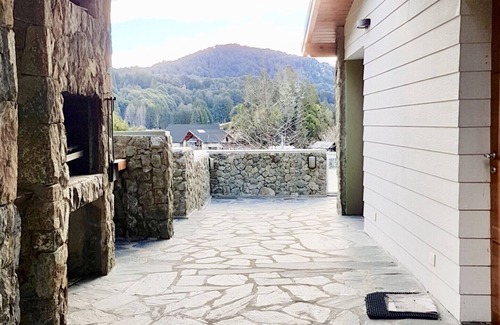 Llao Llao Ski Chalet | House Facing Llao Llao in Bariloche