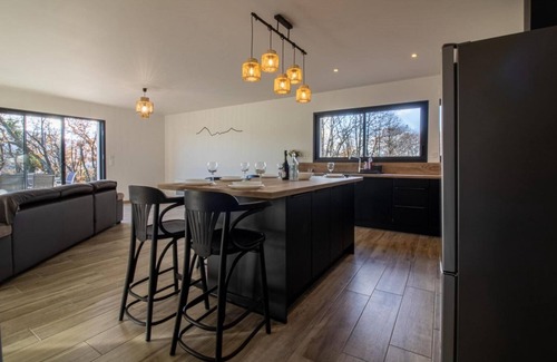 Loucrup House | House facing the Pyrenees