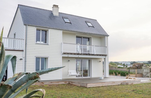 Les Pieux House | House facing the sea