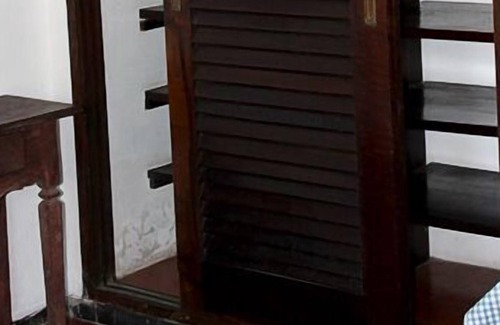 Praia da Enseada House | House facing the sea in the center of Praia da Enseada (16 people)