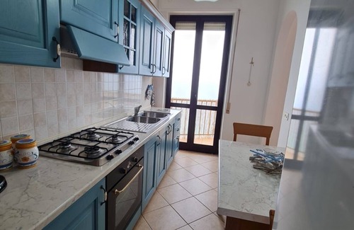 Pizzo Apartment | House facing the sea Piedigrotta breathtaking view