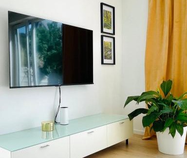 Vrakuna Apartment | House FLOW, 3 room, free 2 parking