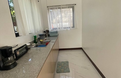 Suba Basbas House | House for 2 guests with large garden and private pool use near to beach resorts
