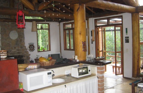 Goncalves Cottage | House for 6 people in mountainous region, with fireplace, wood-burning stove