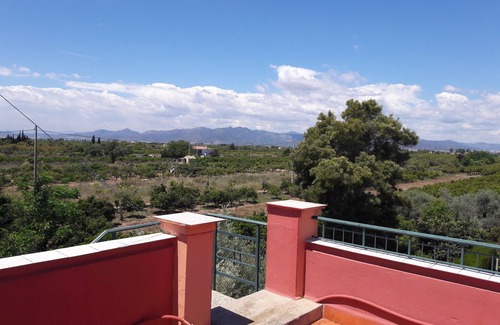 Burriana House | House for 8 people with private parking about 1 kilometer from the beach