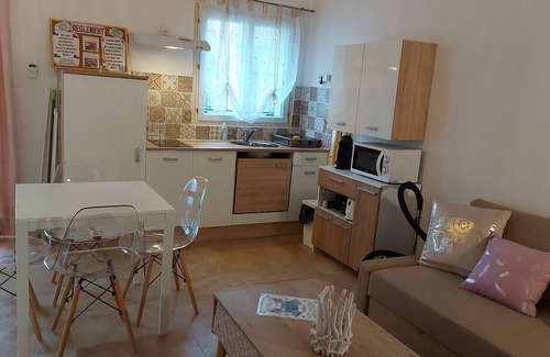 Caumont-sur-Durance House | house for rent.
