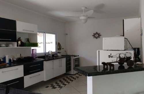 Maitinga House | HOUSE FOR RENT IN CONDOMINIUM CLOSED SUPER CONVENIENT FOR FAMILIES