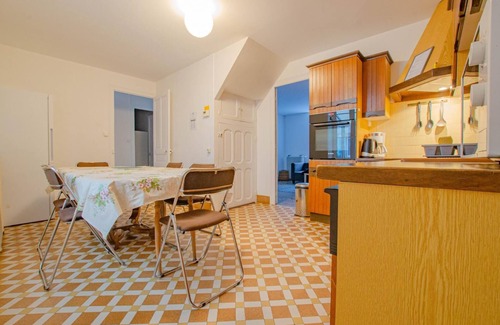 Barberey-aux-Moines House | House