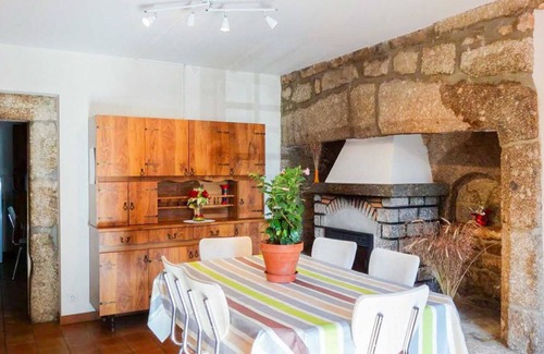 Fau-de-Peyre House | House