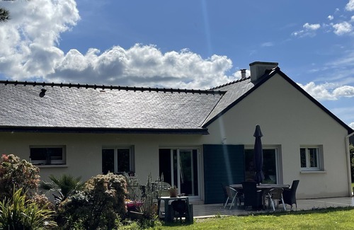 Hanvec House | House