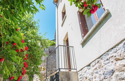 Les Vignes House | House