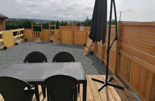 Lunas House | House