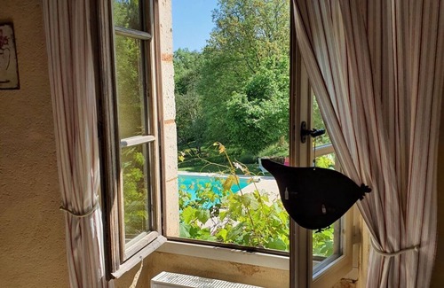 Saint-Martial-de-Nabirat House | House