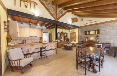 Campo de San Pedro Cottage | House (full rental) Entre Hoces for 10-12 people