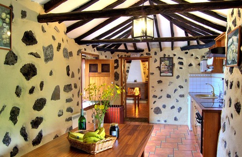 Icod de los Vinos Cottage | House Full of Nature and Peace