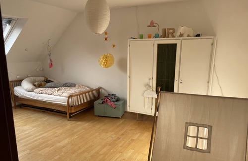 Bergisch Gladbach House | House furnished for rent - May to end of July 2024 -160sqm - near Cologne