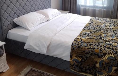 Jurmala Apartment | House, garden & sauna. Free parking. Train stop-200 m. Sea-1 km.