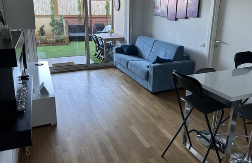 Quartiere XXII Collatino Apartment | House Garden Spa