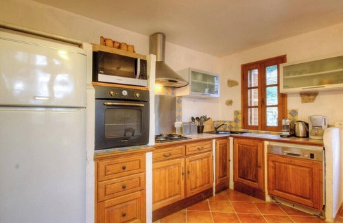 Urtaca House | House Guadella Rest under the Pergola