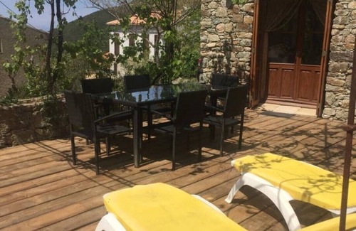 Urtaca House | House Guadella Rest under the Pergola