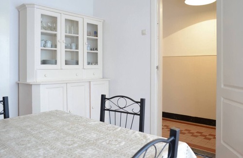 Hommert House | House Hommert 5 Large Bedrooms 10 Single Beds-Wifi
