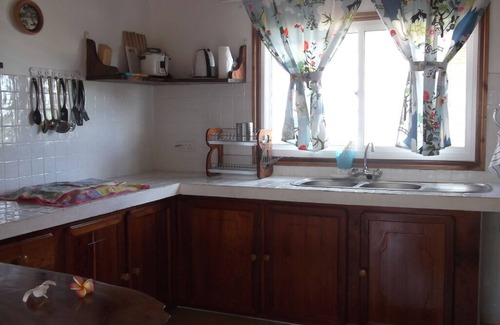 Baie Ste Anne Cottage | HOUSE IDEALLY LOCATED IN BAIE S.TE ANNE NEAR THE PORT AND SHOPS