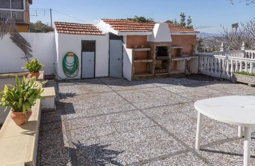 Viznar Cottage | House Ilusion de David in Natural Park in Viznar with Swimming Pool and Barbecue
