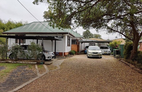 Armidale House | House in Armidale