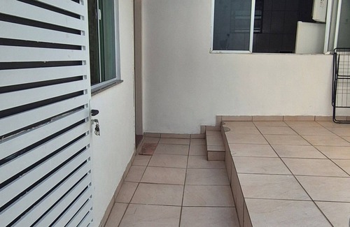 Olaria House | House in the Olaria underwear hub