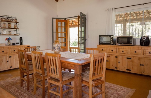 Bueno Brandao Cottage | House in Bueno Brandão(MG) with private waterfall