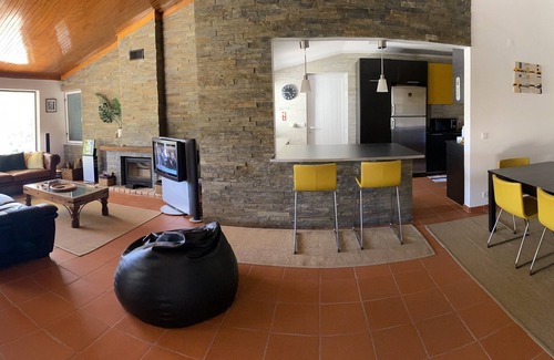 Ferreira do Zezere Villa | House in Castelo de Bode, blue lake