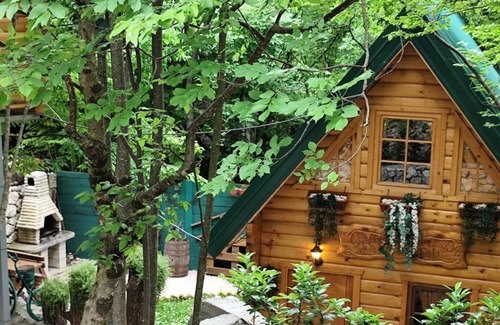 Donje Polje House | House in Cetinje. A quiet and peaceful place to rest. Near 2 national parks.