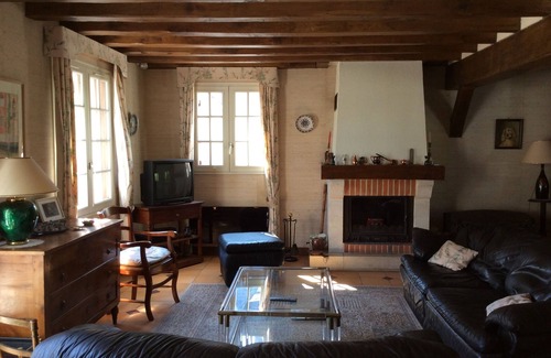 Chouzy-sur-Cisse House | House in chouzy sur cisse with garden and jacuzzi, between Blois and Chaumont