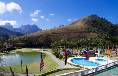 Teresopolis House | House in condominium with exclusive club! The best value for money in the Sierra.