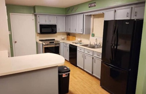 Crown Colony House | House in crown colony