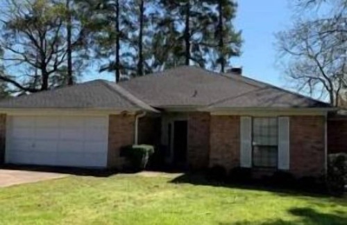 Crown Colony House | House in crown colony