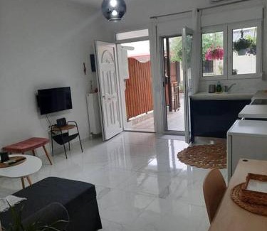 Delta Apartment | House in Diavata, Thessaloniki, Greece