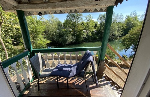 Dienville Cottage | House in Dienville by the river 6 sleeps possible Lake very close by