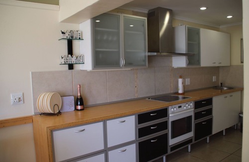 Heldervue House | House in dream location with pool and sea views ideal for golfers and wine lovers