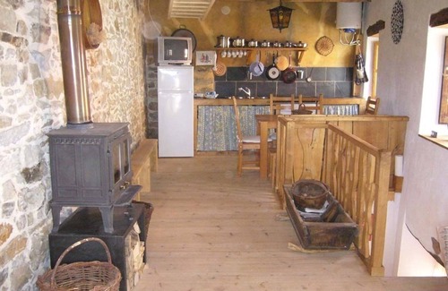 Noceda Cottage | House in quiet village. Ideal couples, and friends, in Noceda del Bierzo León.