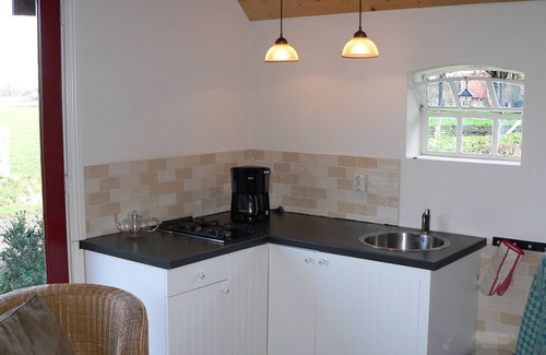 Municipality of Enschede Apartment | House in former 'bakspieker' in rural location near Enschede