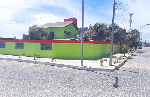 Praia do Futuro II House | House in front of PRAIA DO FUTURO