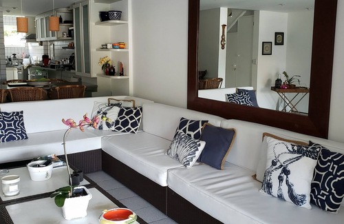 Portogalo House | House in front of the Portogalo Canal with Deck and Wave ("finger") for boat