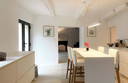 Saint-Didier House | house in heart of village