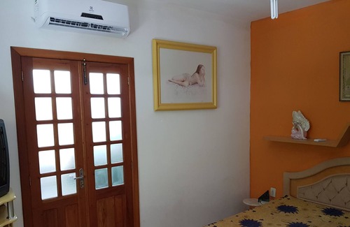 Andorinha House | House in Itapema (Meia-Praia) for up to 18 people with air conditioning and Wi-Fi