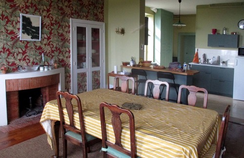 Busset House | House in its style, ideal for family stays or between friends, large garden