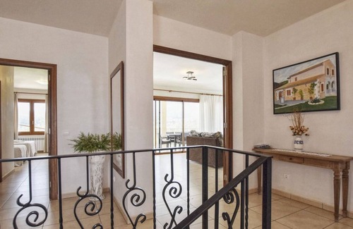 Moscari Villa | House in Majorca with Pool and Mountain Views