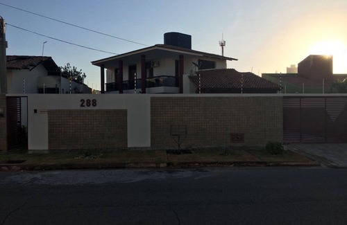 Capim Macio House | HOUSE IN PONTA NEGRA, Swimming Pool, Prox. the beach. - 5 SUITES