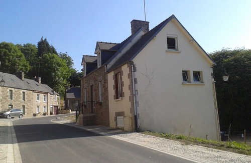 Loc-Envel House | house in pretty village of character at 20 minutes from the sea, near the 4-way