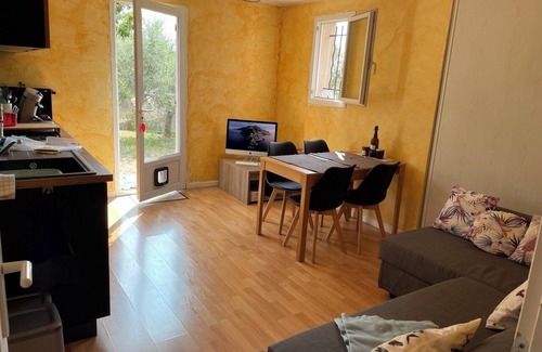 Mimet Apartment | House in Provence, Calanques, Sea and Hills